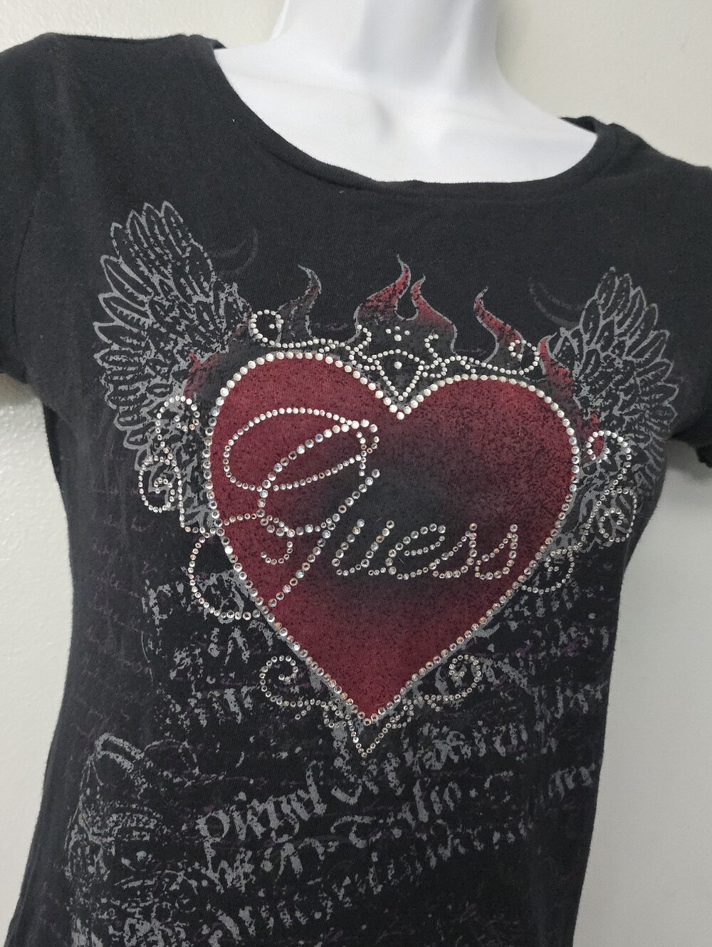 Y2K Guess Women’s  T-Shirt Size S Rhinestone Heart Wings Grunge Flames Punk Rock - Picture 2 of 10